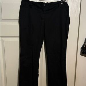 The Limited Women's Classic Black Straight‎ Leg Jeans